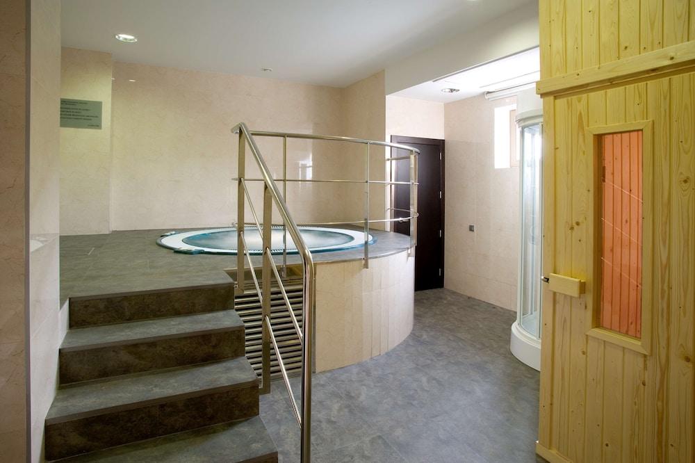 Nh Valladolid Balago Екстериор снимка