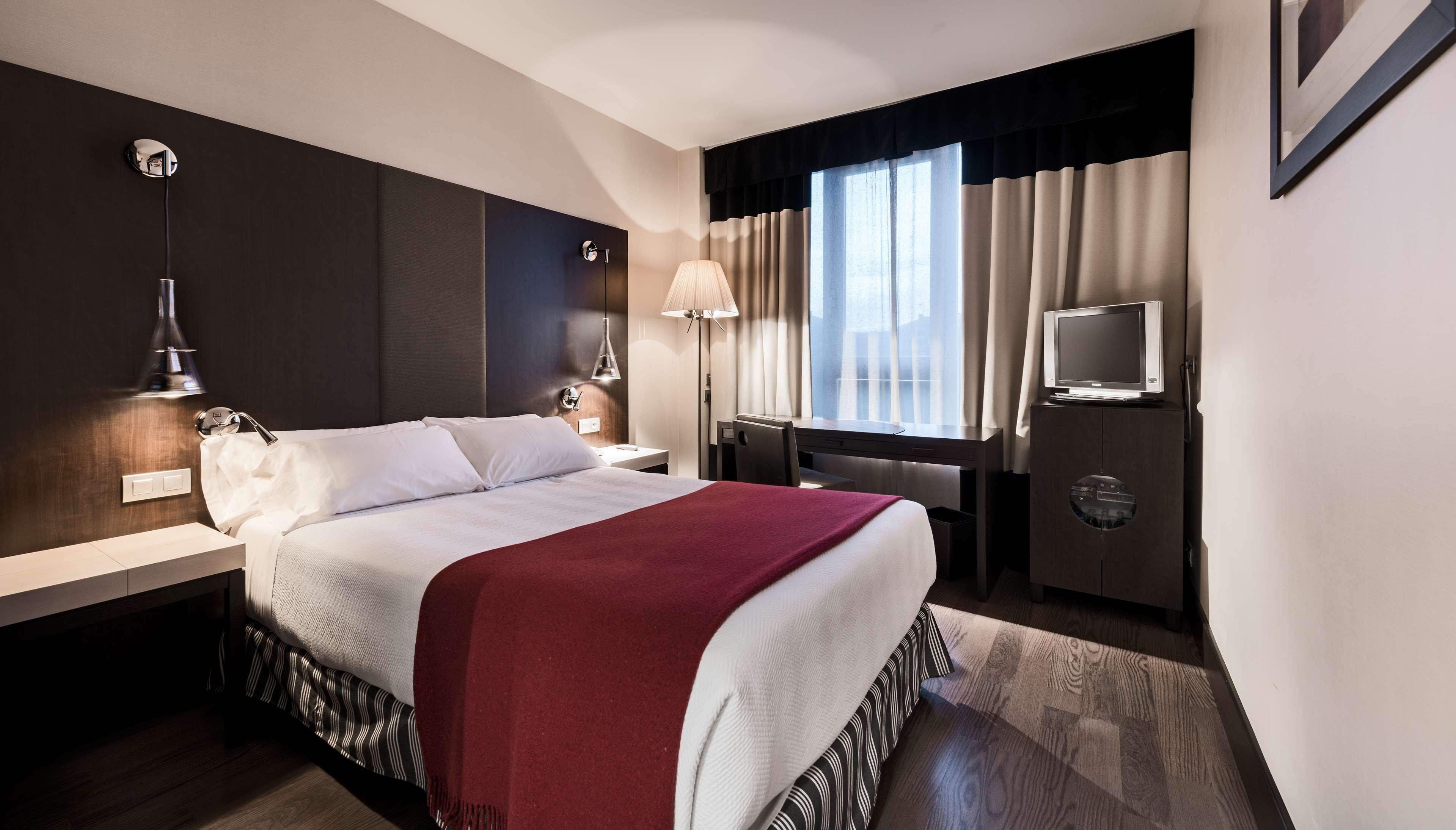 Nh Valladolid Balago Екстериор снимка